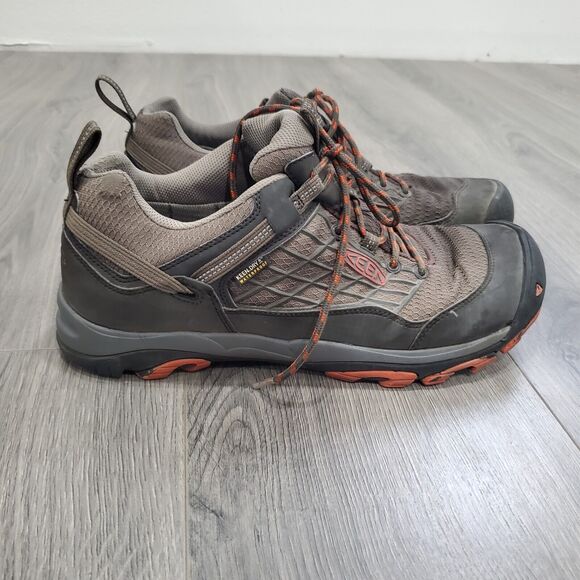 Keen Men's Brown and Black Boots - Picture 1 of 12
